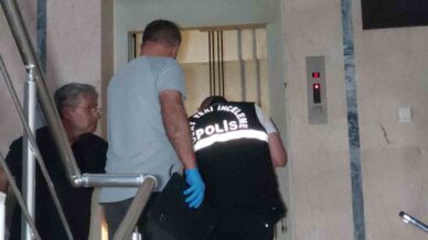 samsunda asansor 4 kattan zemine dustu 1 yarali Ky3wWQsg