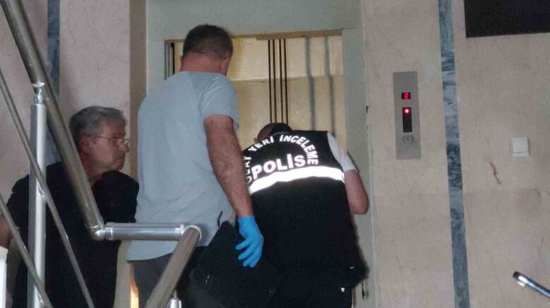 samsunda asansor 4 kattan zemine dustu 1 yarali Ky3wWQsg