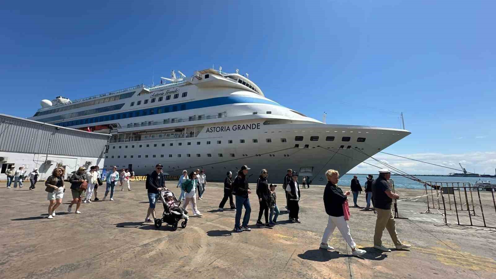 samsunda ilk 3 ayda 109 bin 54 turist konakladi CSwVLuUH