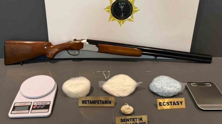 samsunda uyusturucu operasyonu 4 gozalti pdnOyy9X