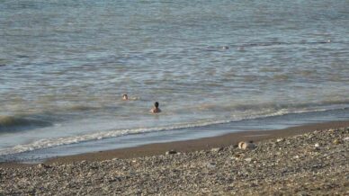 sel sulari ile kirlenen denizde yuzmek enfeksiyon riskini artiriyor 1Ip7jLdk