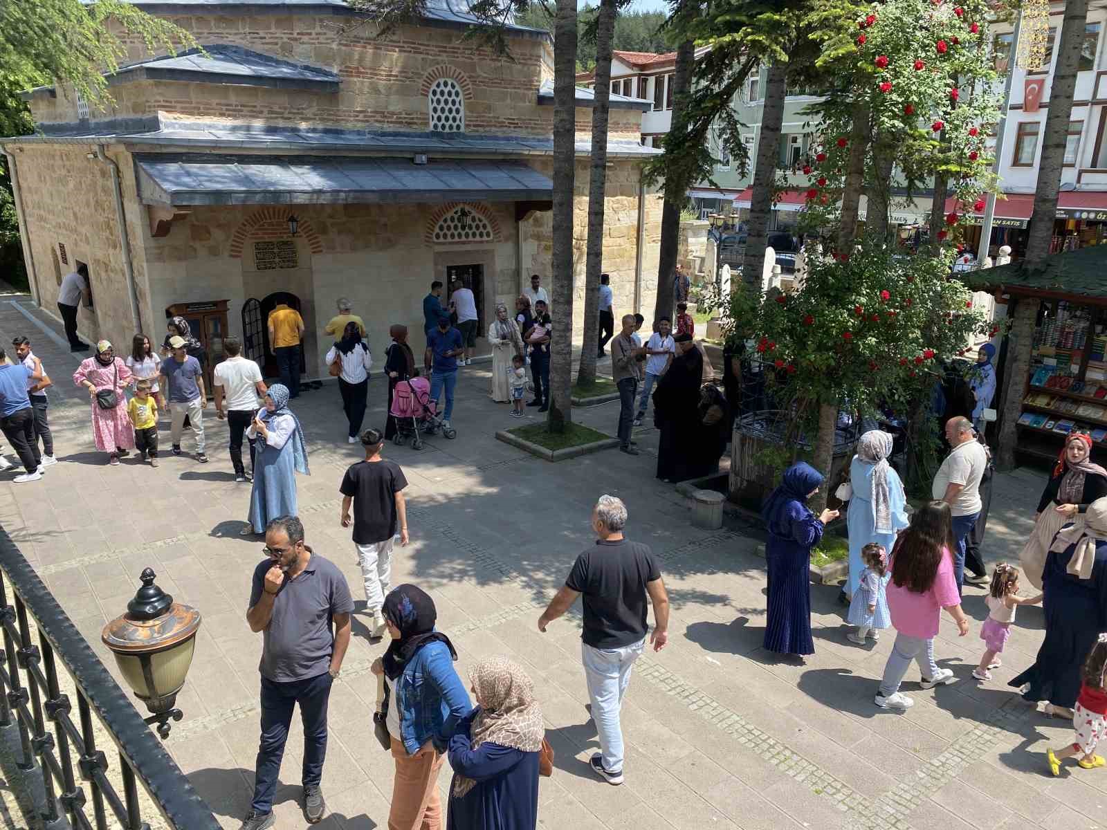 seyh saban i veli kulliyesine ziyaretci akini d64GknHT