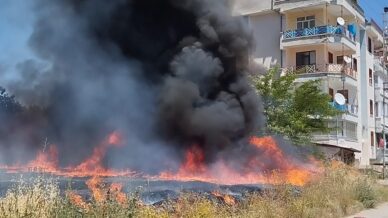 tokatta arazide cikan yangin evlere sicramadan sonduruldu DA56DXhT