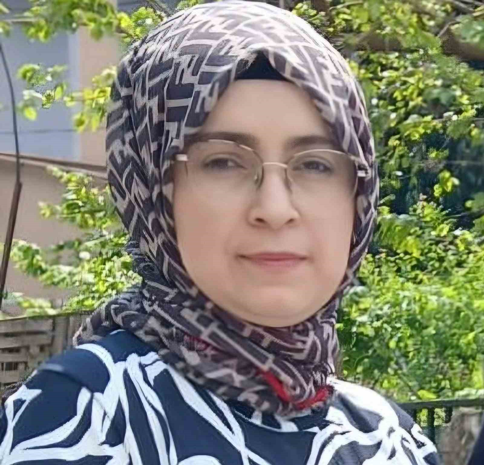 traktorden dusen kadin hayatini kaybetti M2YUkaI8