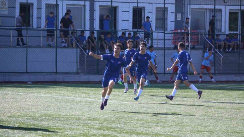 u17 turkiye sampiyonasi 1 kademe maclari karabukte devam ediyor j1GYF3pO