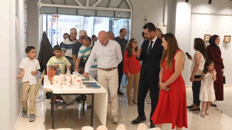 universite ogrencilerinin maharetleri gorucuye cikti eAUJCRzY