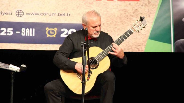 unlu gitaristlerden muzik ziyafeti i9b1lqLx