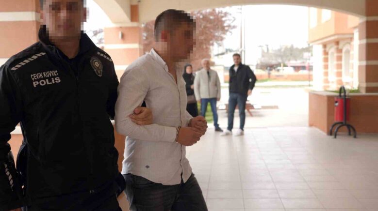 uyusturucu cinayetinde saniklarin yargilanmasina devam edildi JLGHLmMH