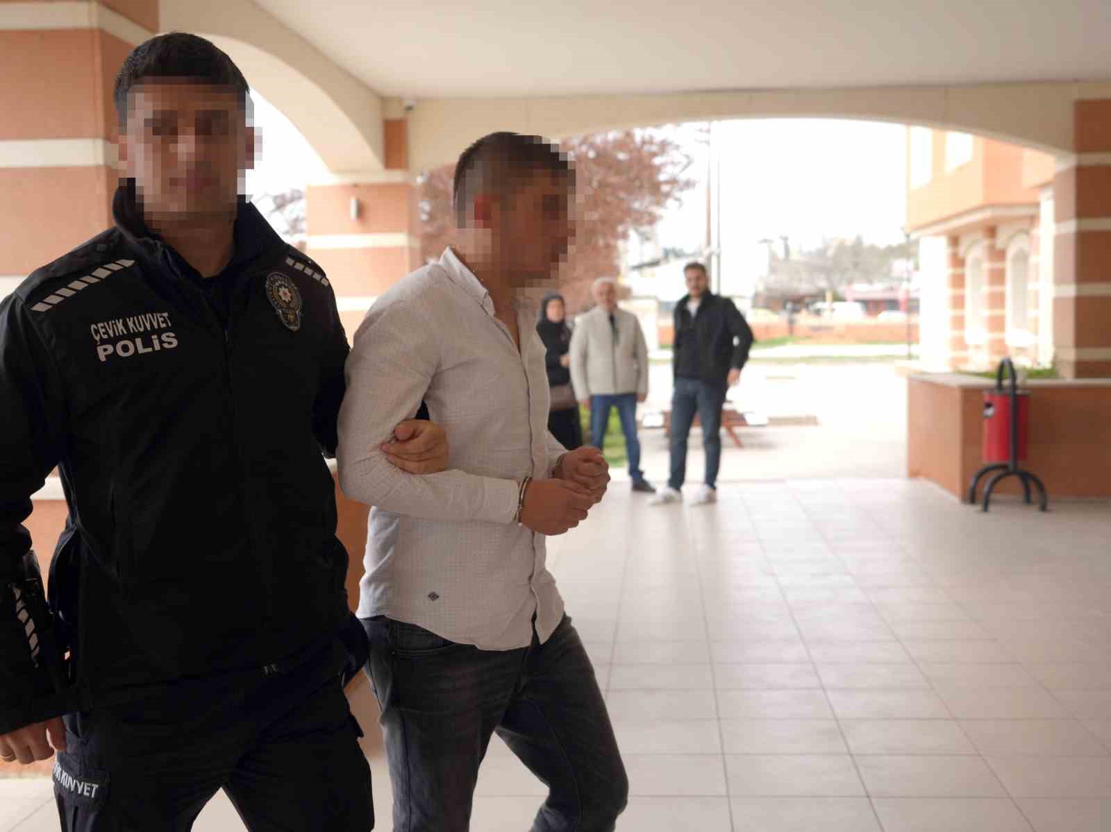 uyusturucu cinayetinde saniklarin yargilanmasina devam edildi JLGHLmMH