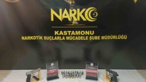 yataginin altindaki uyusturucuyla yakalanan sanigin yargilanmasina baslandi bUPMLKDH