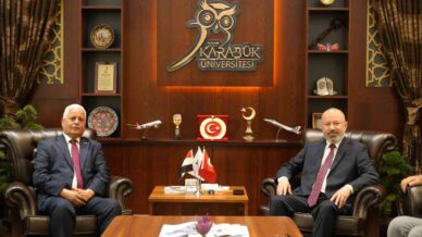 yemenin ankara buyukelcisi rektor kirisik ile bir araya geldi AQDLbYps