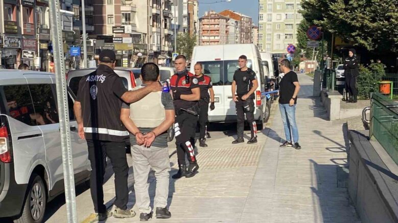 1 kisinin oldugu 7 kisinin de yaralandigi silahli catismanin suphelileri adliyede 4rRgkXFm