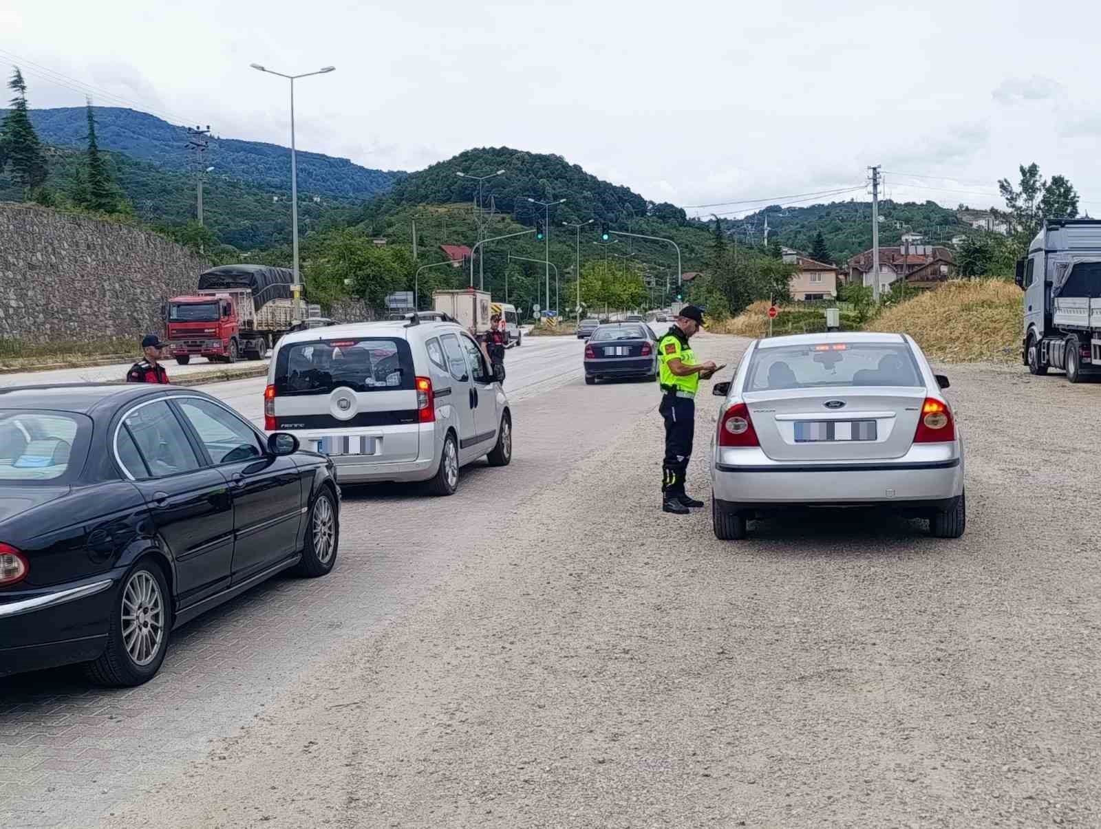 2 bin 44 arac surucusune cezai islem uygulandi