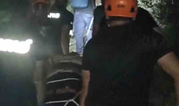 5 metre yukseklikten magaraya dusen genc kurtarildi 5MhTZvKb