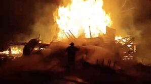 alevlere teslim olan ev kule dondu iGAWcH3n