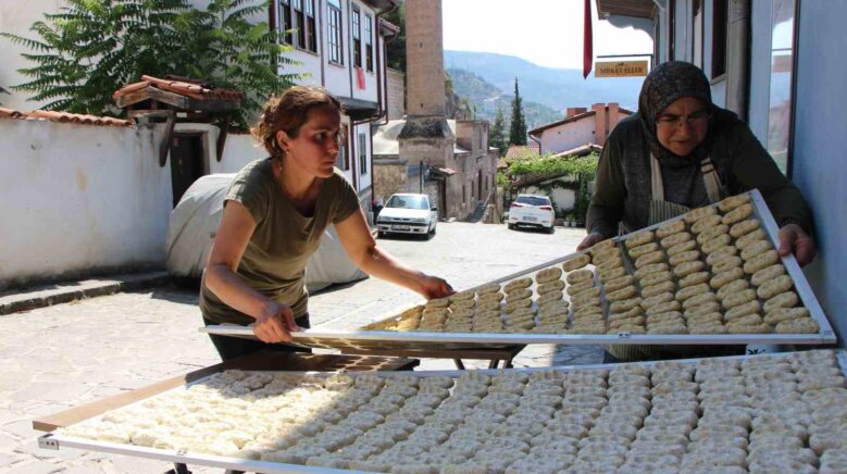 amasyada tescilli sikma tarhana sezonu basladi 4Ok48a8B