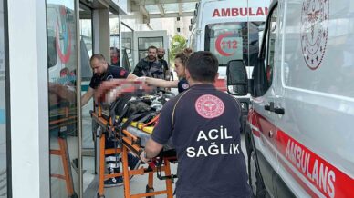 arkadasini bicaklayip balkondan asagiya atan sahis 13 yil 6 ay hapis cezasina carptirildi PkQyQVn6