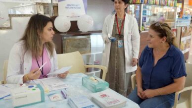 avmde vatandaslara sigaranin zararlari anlatildi 1HFhmpls