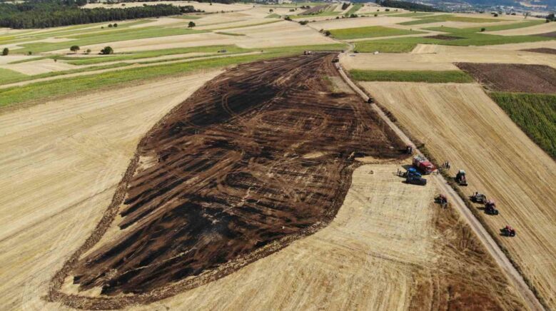 balya yapan ciftci aniz yanginini fark etti 5 dekar alan kul oldu lycU2SJM