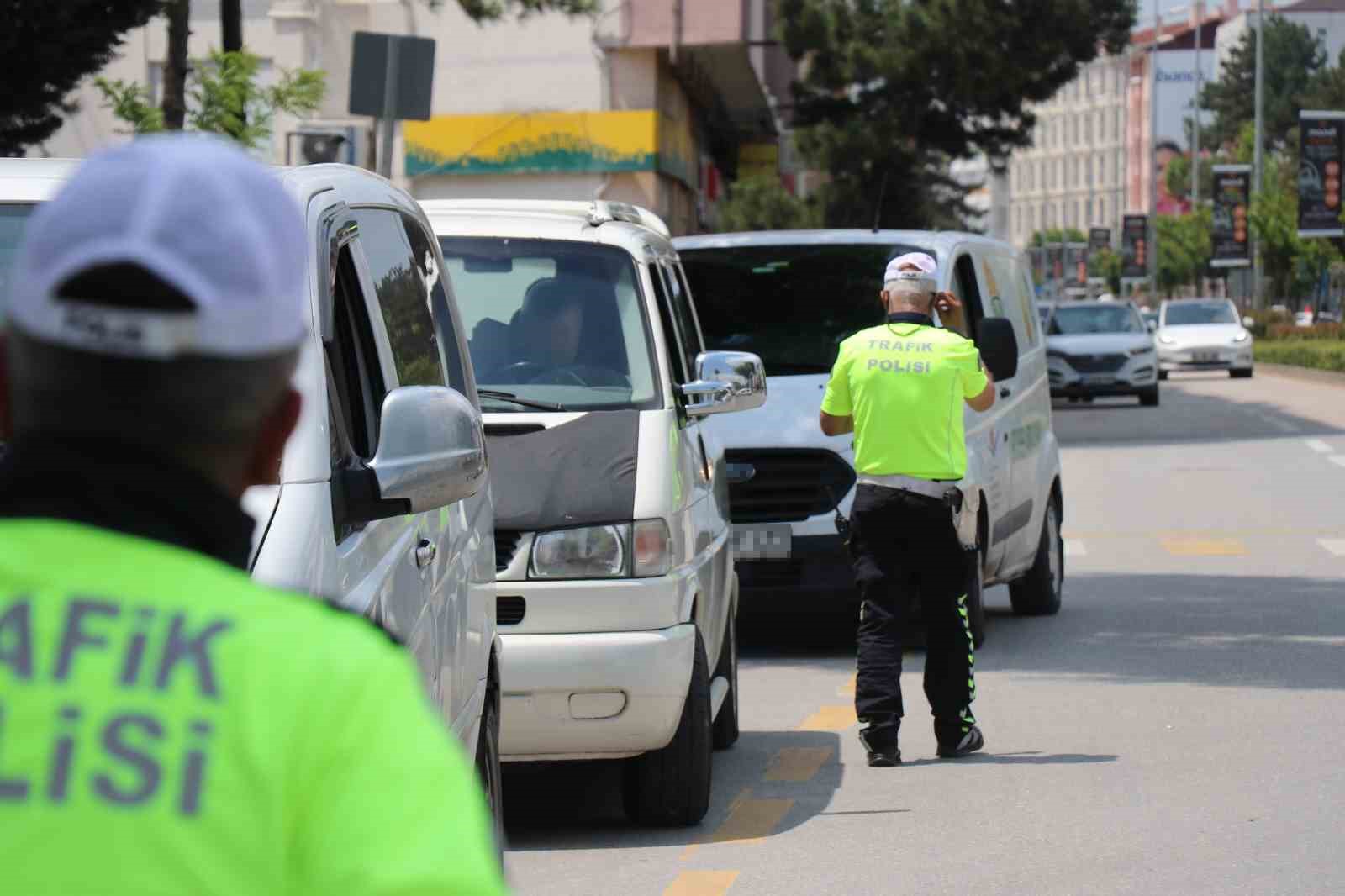 boluda polis kurala uymayan suruculere goz actirmiyor milyonlarca lira ceza vHRsQlr8