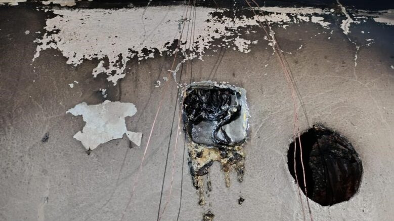 cami lojmaninda prizden yangin cikti UsKqrKIg