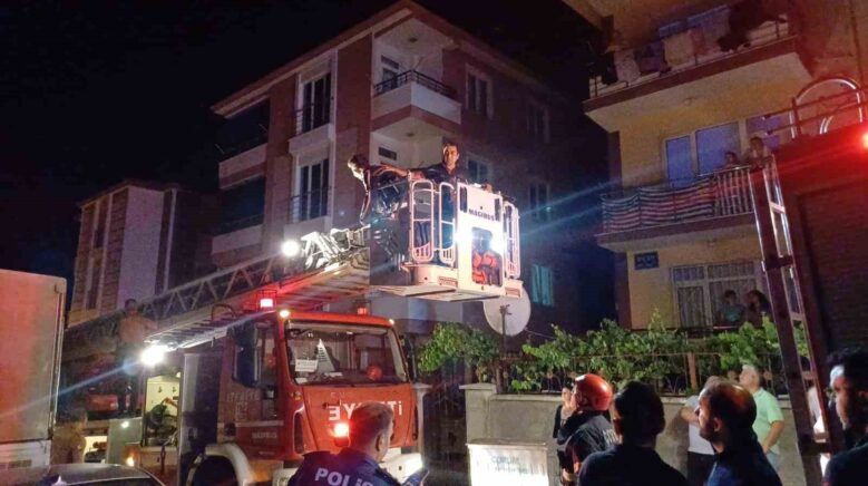 corumda apartman dairesinde cikan yangin panige yol acti fiWvdthI