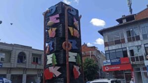 devrek belediyesinden yoresel figurlu heykeli calismasi q5HfVwnB