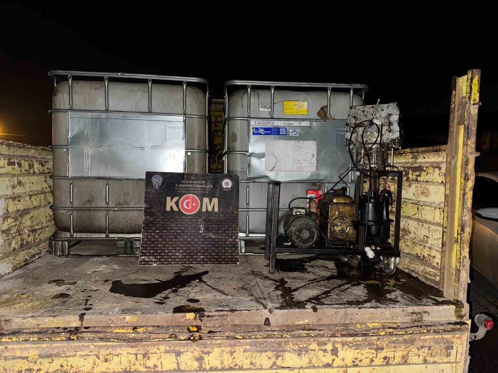duzcede bin 960 litre kacak akaryakit ele gecirildi qTySOEv4