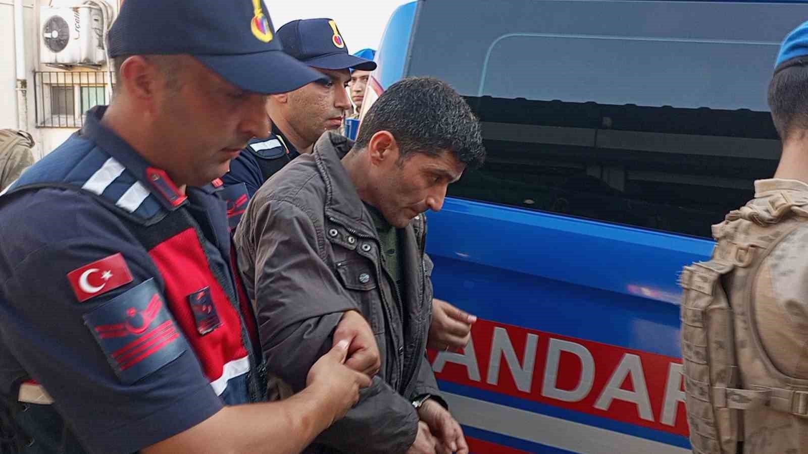 esini bicaklayarak olduren adam tutuklandi G7l2zPpY