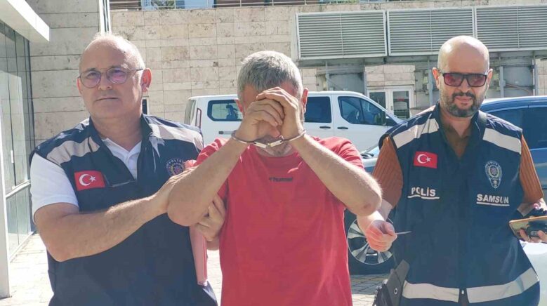 esini ve kizini hastanelik etti polise bicak cekip direndi 9hlr2Mj4