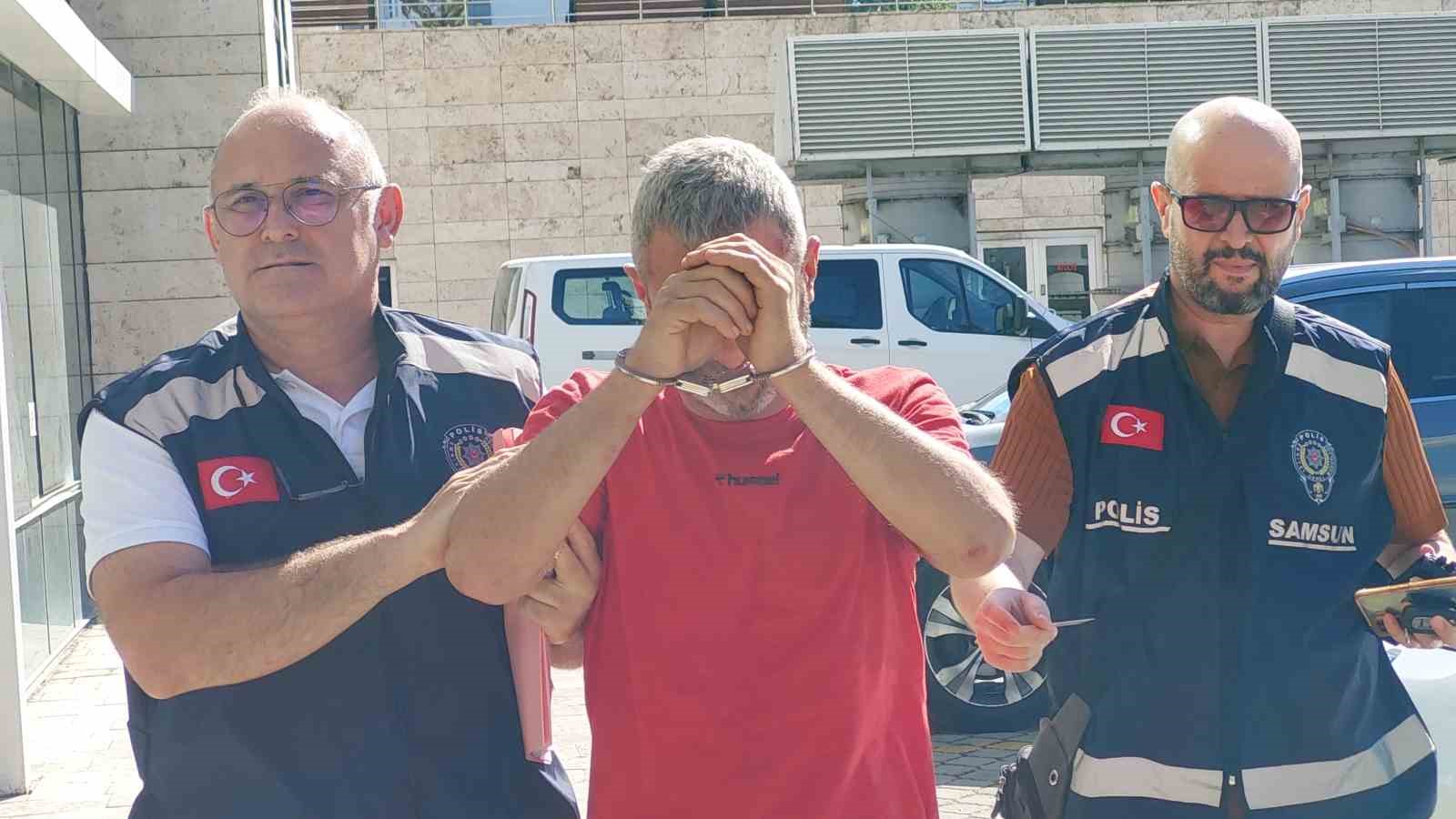 esini ve kizini hastanelik etti polise bicak cekip direndi 9hlr2Mj4
