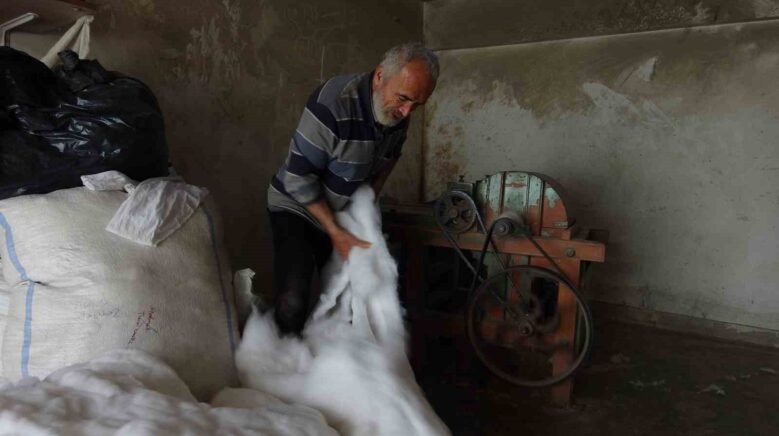 giresunun son hallac ustasi meslegini yasatmaya calisiyor vTtT49ny