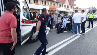 gumushanede kosarak karsiya gecen yasli kadina kamyonet carpti IgR2qGk6