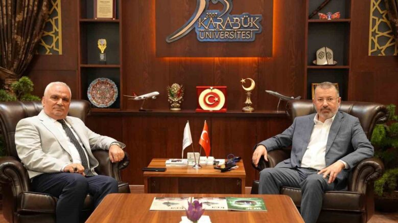 karabuk il muftusu erhundan rektor kirisika ziyaret iKrV1NDk