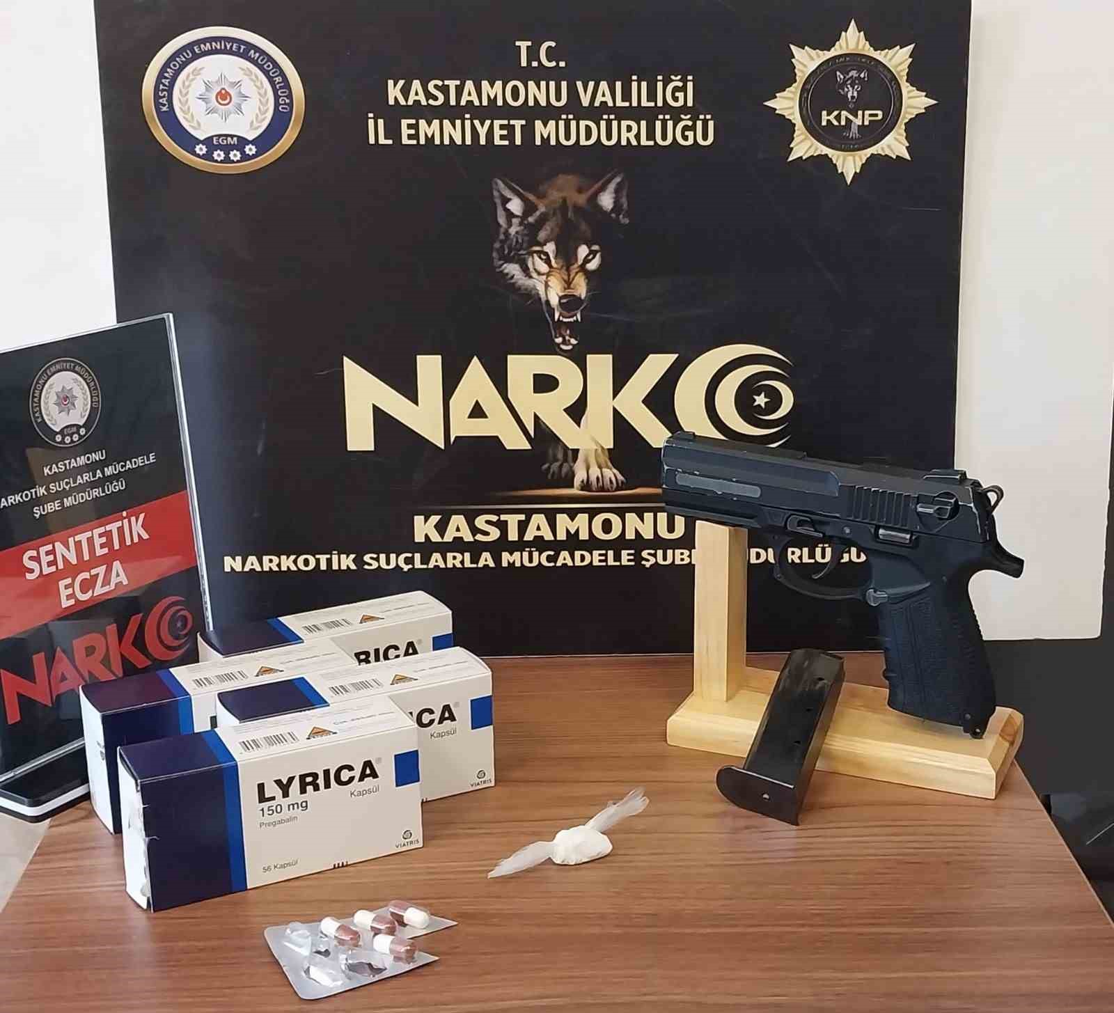 kastamonuda uyusturucu operasyonu 1 gozalti ZwcSn5b7