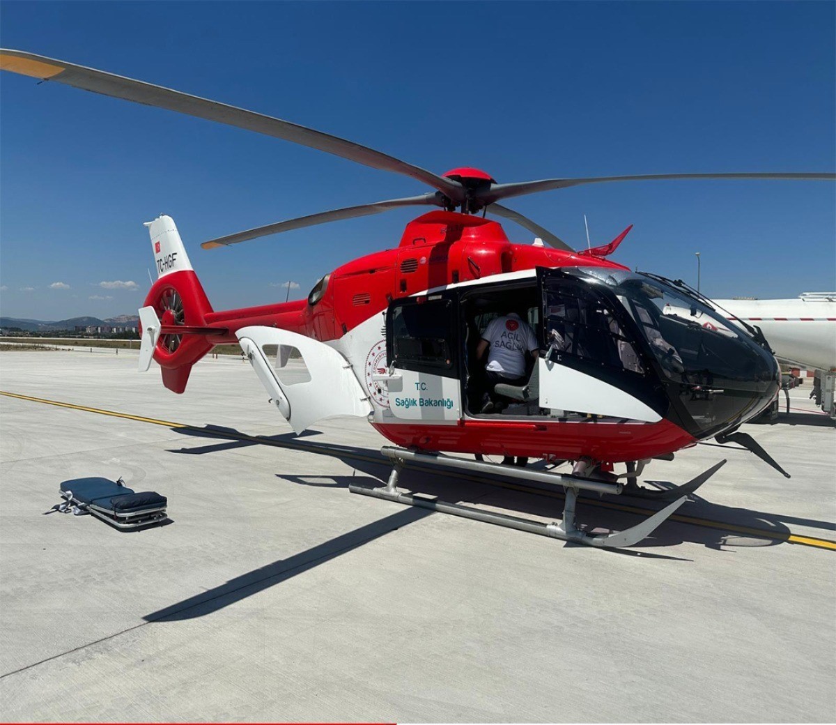 kazada yaralanan vatandas ambulans helikopterle ankaraya nakledildi 6fVAR8CR