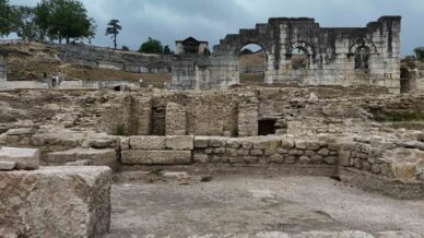 kazmayi vurdukca tarih cikiyor QIn6w5hG