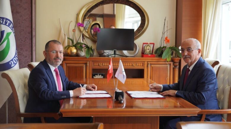 kbu ile giresun universitesi arasinda is birligi protokolleri imzalandi wLW8h2BT