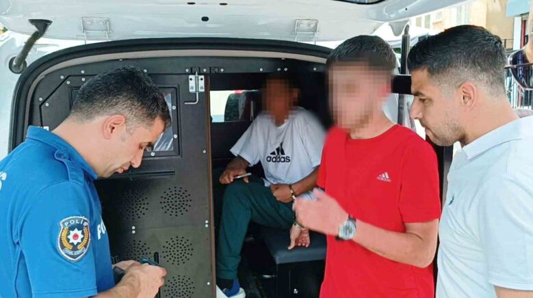 mahalle kavgasinda 1 polis yaralandi 4 kisi gozaltinda BKOItWtw