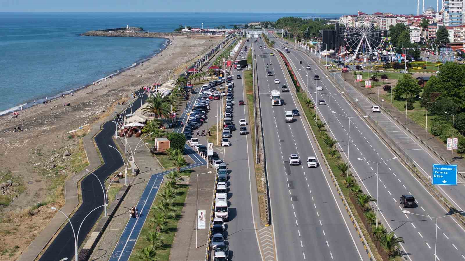 neredeyse 3 kisiye bir arac dusuyor