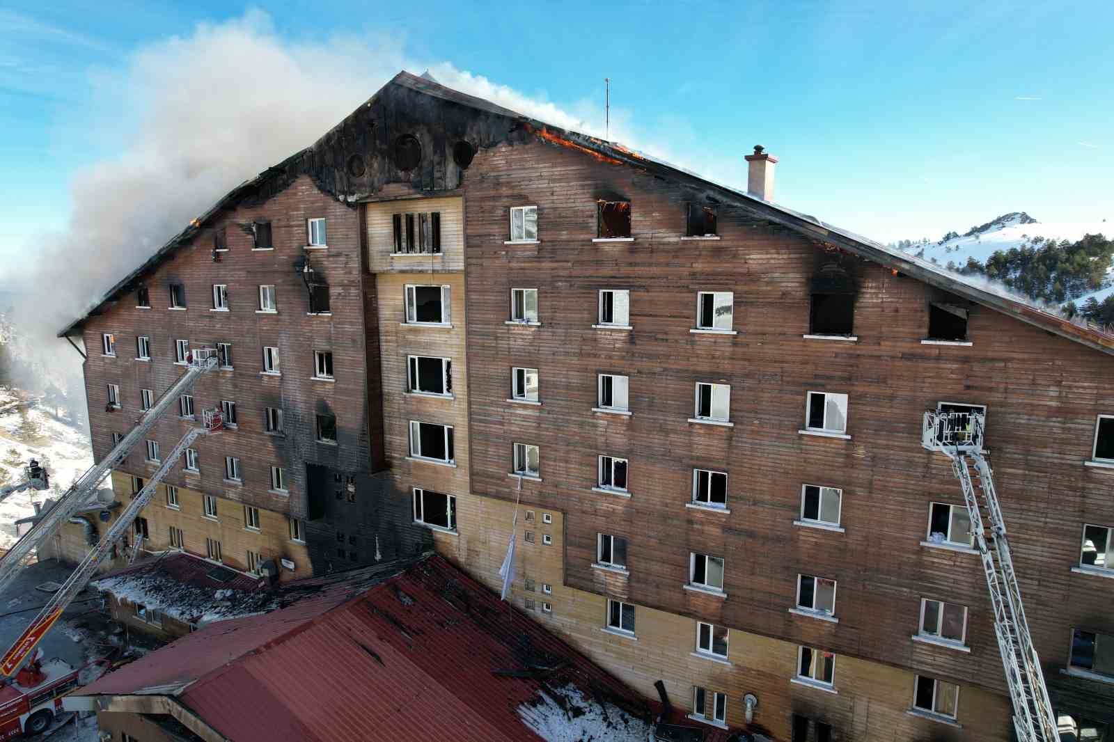 otel yangini davasinda sanik savunmalarina gecildi sorumlulugum yok ZHyQT15u