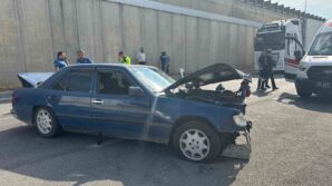 otomobil ile kamyon carpisti 5 yarali nE76lx7s