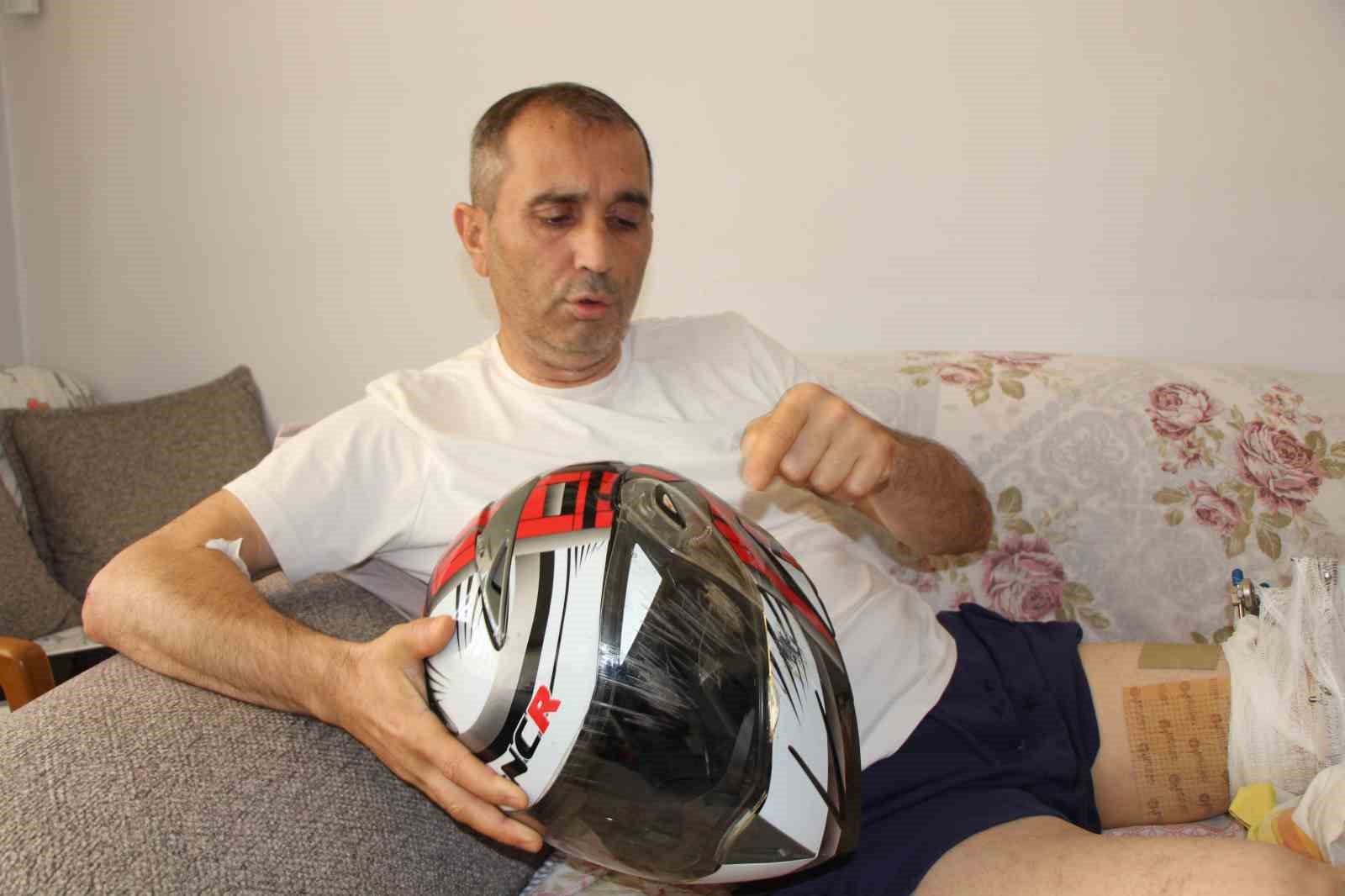 otomobille carpisan motosikletin surucusu havada takla atti beni kurtaran basimdaki kask oldu 2fFveGf2