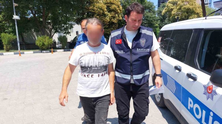 park halindeki otomobilin uzerine battaniye ortup atese verdi 1rh15DQk