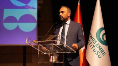 rektor akkaya turk dilinin zenginligini anlatti eGuJ6SPu