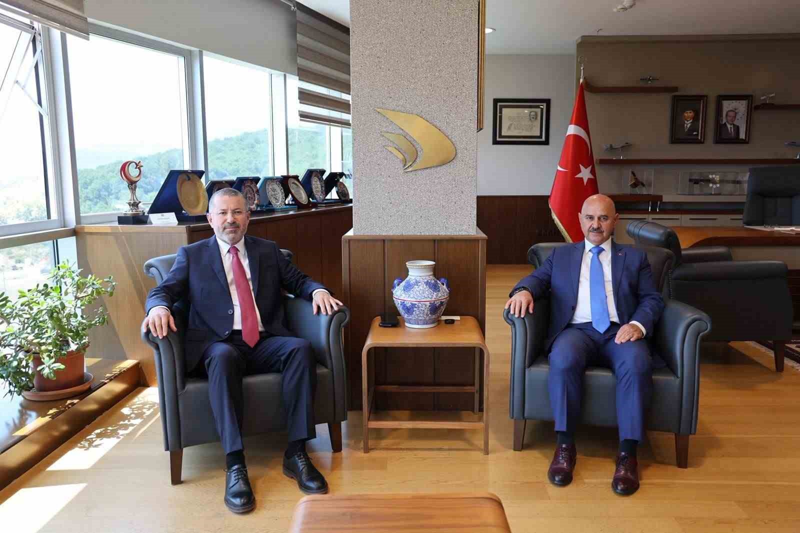 rektor kirisiktan duzce universitesine ziyaret 1zbhOKrj