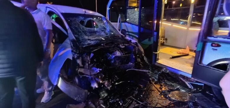 rizede minibus ile hafif ticari arac carpisti 10 yarali SLWkFmbl