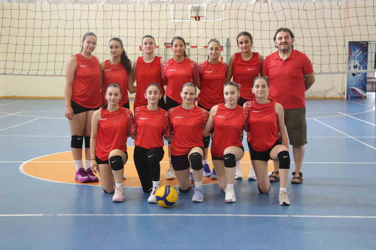 rizenin yildiz kizlari yari finale hazirlaniyor lQ5KchwZ