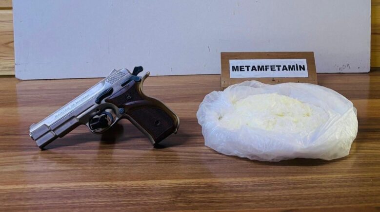 samsunda 507 gram metamfetamin ele gecirildi 2 gozalti OV1JzraJ