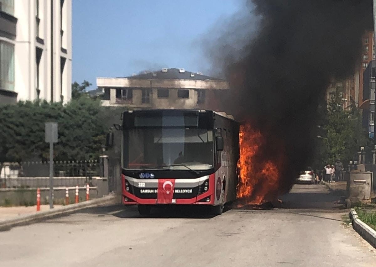 samsunda belediye otobusu alevlere teslim oldu K6ILlN1E
